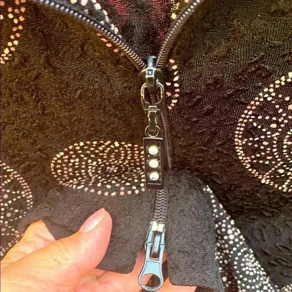 Hiroko Formal Light Weight Zip Up Jacket w Circular  Pattern on Textured Fabric - Picture 7 of 7